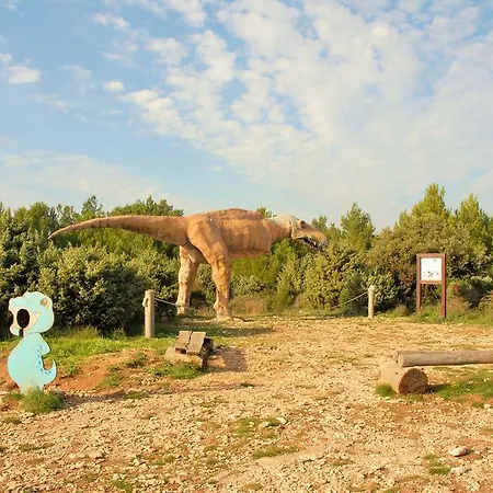 Village פרמנטורה